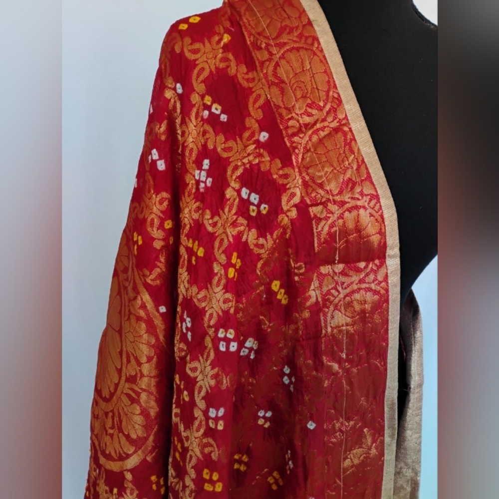 Elegant Maroon Bandhani Silk Dupatta/ Scarf
